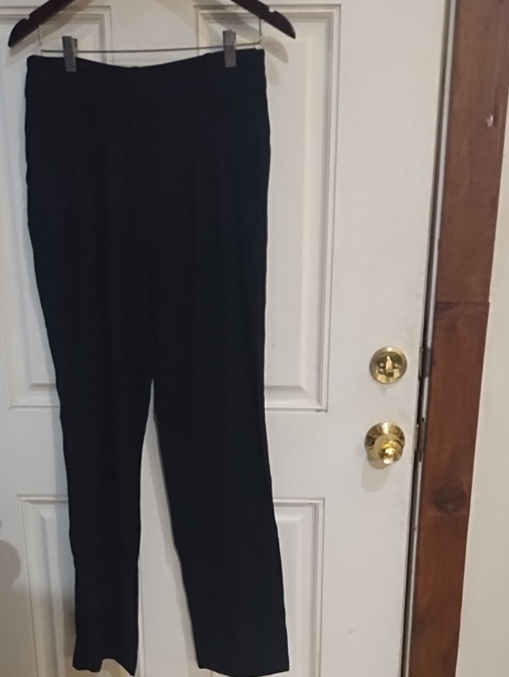 Ellen Tracy Black Straight-Leg Women's Trousers